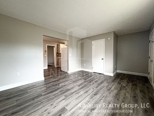 Building Photo - 18 Clearview Meadows