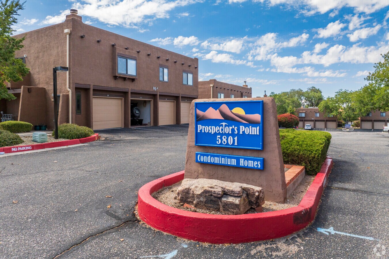 Entrance - Prospector's Point