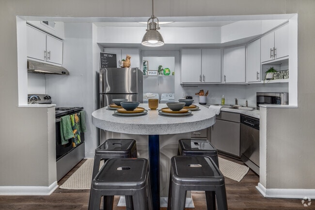 4BR, 2BA - 1,196SF-Kitchen/Dining Room - The Social Seminole