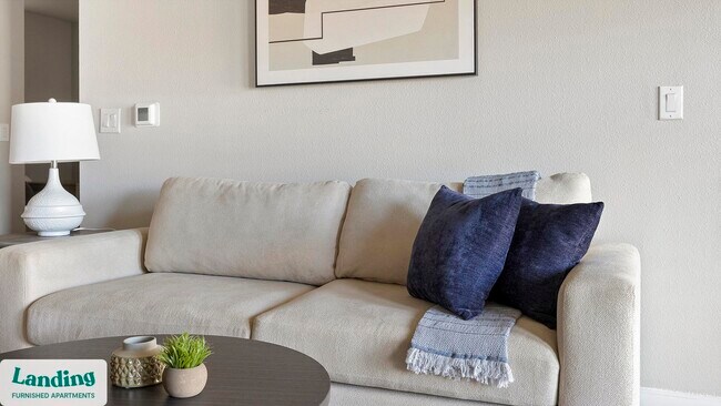 Photo - 2745 Westpointe Dr Unidad 16302