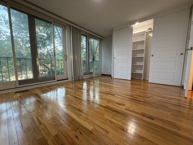 Photo - 2132 N Lincoln Ave