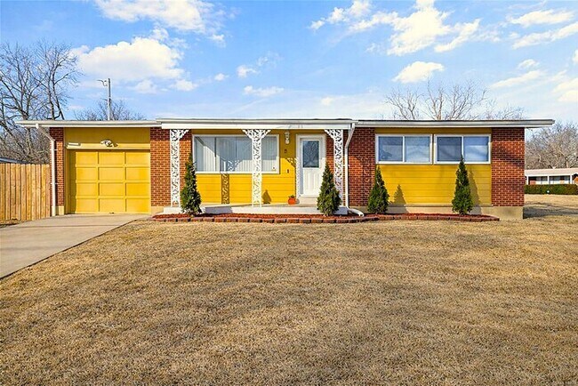 Building Photo - Fantastic 3bd/1ba home! Coming soon!