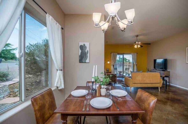 Photo - Adorable Two Bedroom House in Diamond Valley