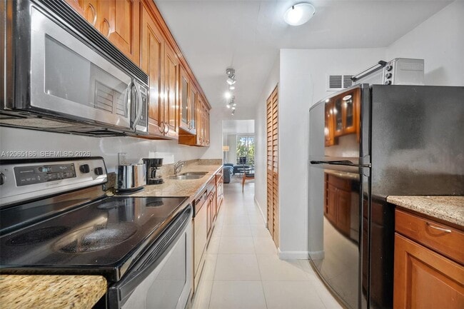 Photo - 3660 NE 166th St Unit 307