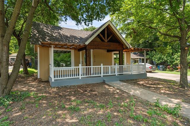 Photo - 2730 Gladstone Dr