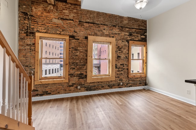 Photo - 111 Pine St Unit 3E