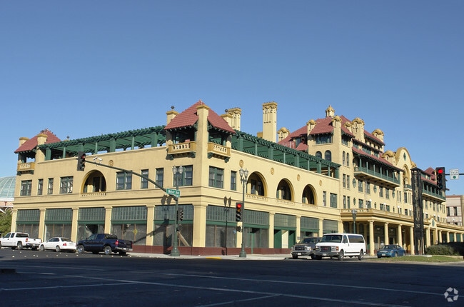 Photo - Hotel Stockton Apartments