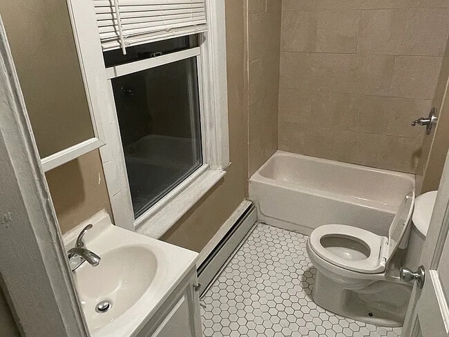 Photo - 8 Bagley St Unit 1