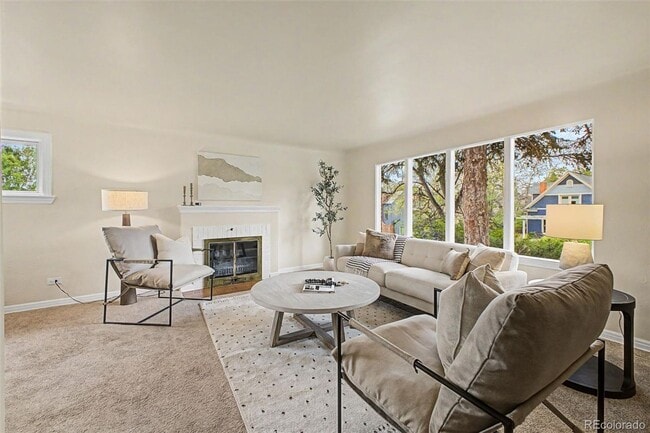 Photo - 3028-3030 N Raleigh St (Duplex) - [OPT 2 6/19/26] Unidad 3030 N Raleigh St