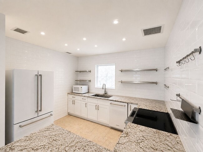 Photo - 10715 Joyce Dr Unit Apt. C