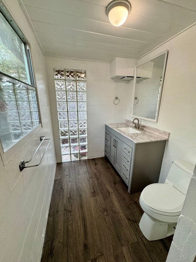 Photo - CROOKED LAKE 2/2 with Awesome PRIVATE BEACH