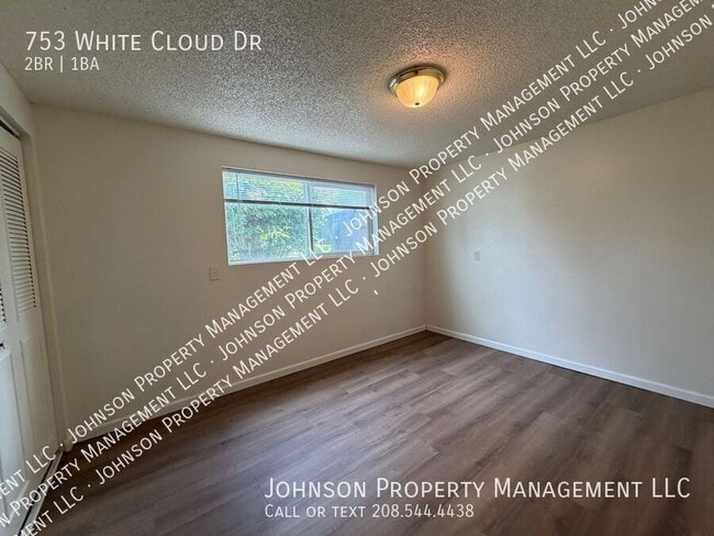 Photo - 753 White Cloud Dr