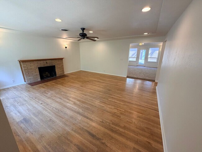Photo - 9938 SW Terwilliger Blvd Unit A - MAIN HOUSE