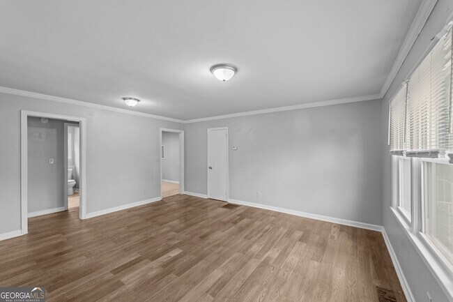 Photo - 147 Burnside St Unit 1