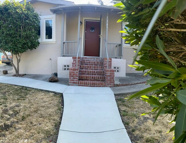 Building Photo - 7949 Earl St