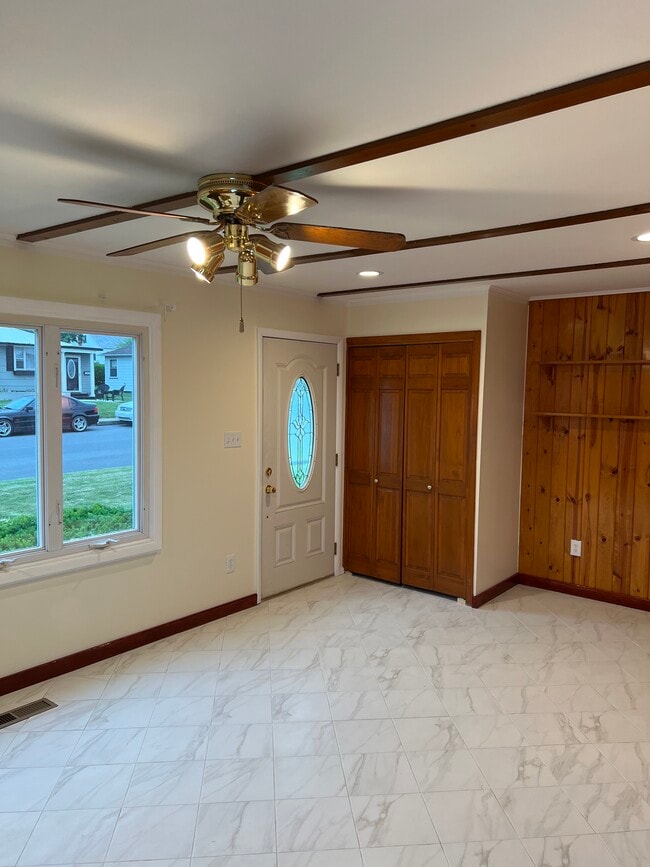 Photo - 231 Fairview Ave