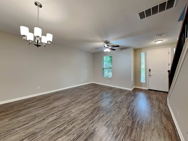 Photo - 179 Holly St