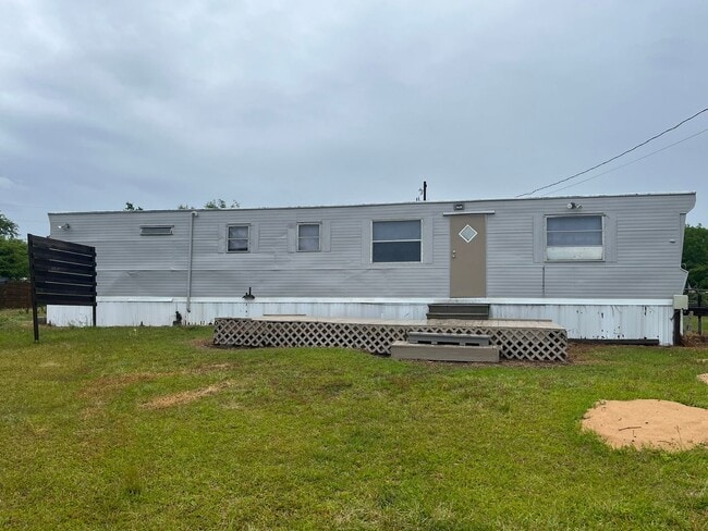 Building Photo - Lake Front With Gazebo on Lake Murray - Call Lexington Office for info 803-359-0793