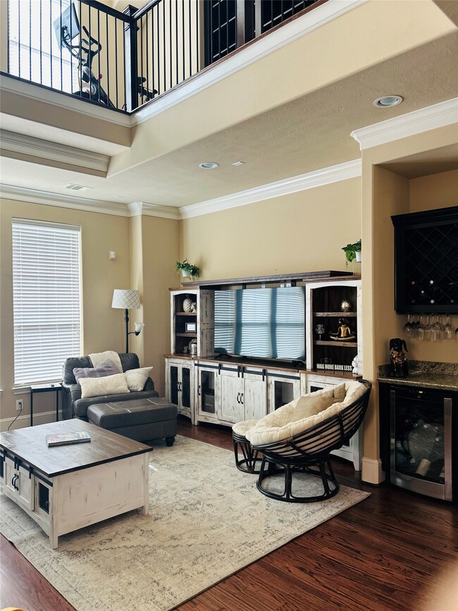 Photo - 1049 W 22nd St Unit H