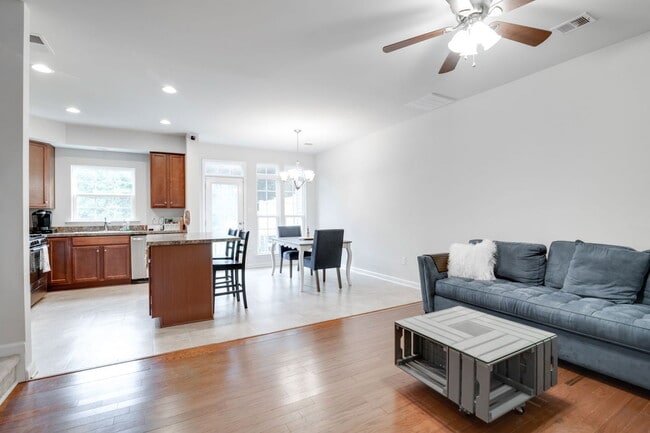 Photo - 8992 Ringview Dr