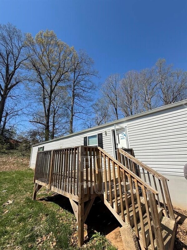 Building Photo - 3160 Dunn St