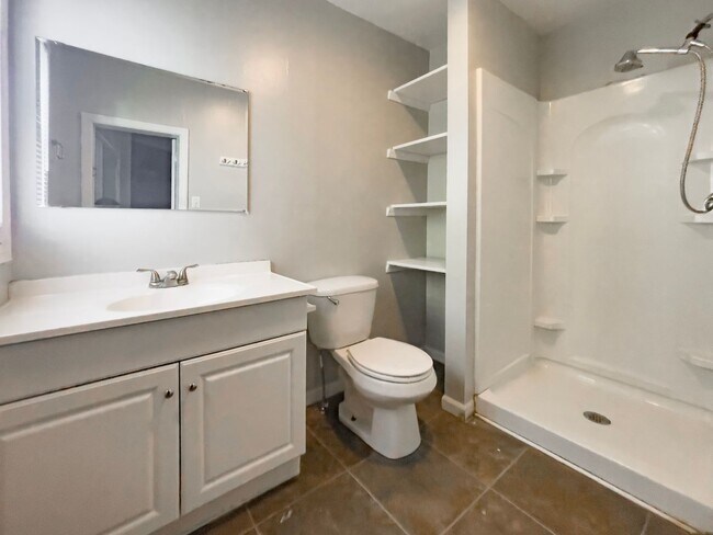 Photo - PRELEASING for AUGUST! Close to Campus