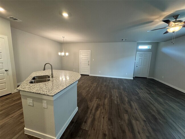 Photo - 9906 Grosbeak Ln