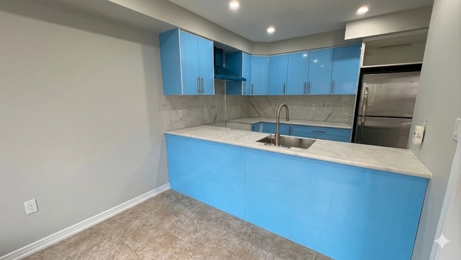 Photo - 236 Blackburn Dr