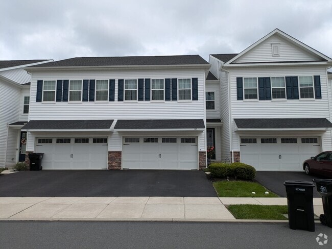 Building Photo - 125 Knock Hill Dr Rental