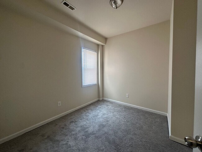 Photo - 1805 N Calvert St Apartment Unit 3