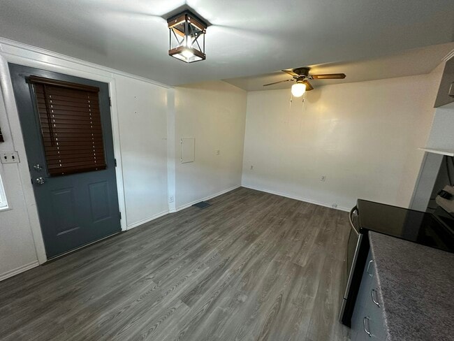 Photo - 240 Main St Unidad 102