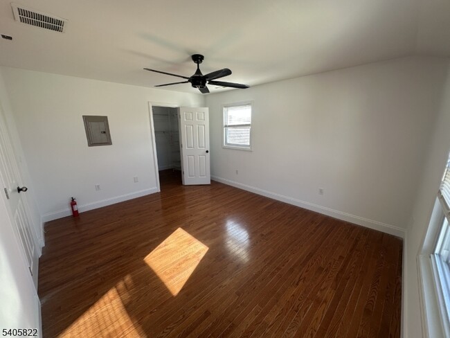 Photo - 26 Van Rensselear St