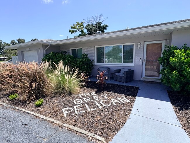 Photo - 10972 90th Ave