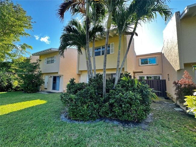 Photo - 9009 NE 4th Avenue Rd