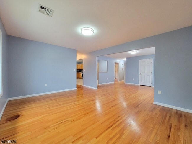 Photo - 154 Norwood Ave