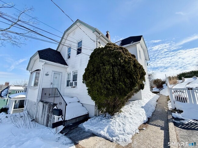 Building Photo - 177 Hobart Ave