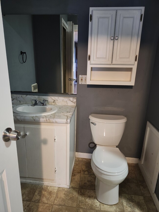 Photo - 535 S Maple St Unidad A