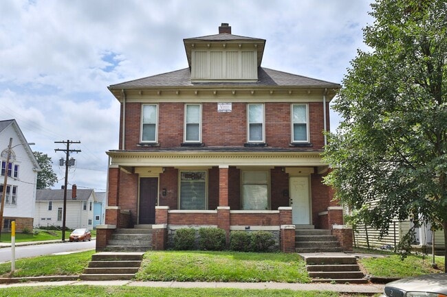 41 E Blake Ave