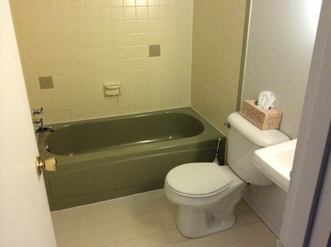 Orchard Crest Apartments
