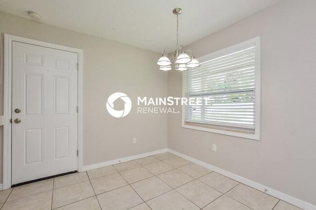 Photo - 4 Bedroom Pet-Friendly Home in DeLand, FL with Main Street Renewal