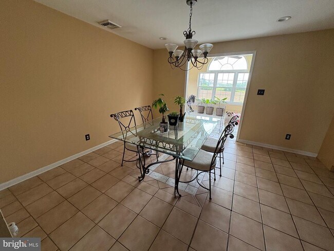 Photo - 394 Croshaw Rd
