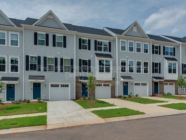 Photo - 1011 Ketchum Ct