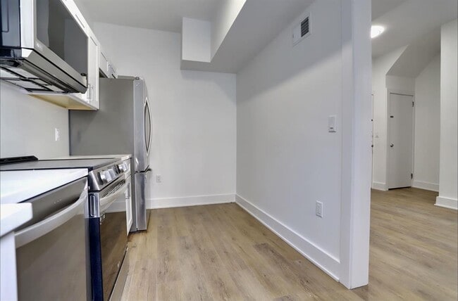 Photo - 517 Willow Ave Unit 3R