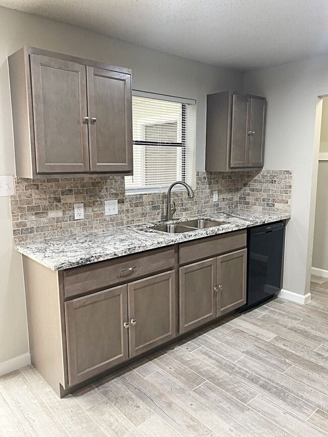 Photo - 5941 B Bedford Dr., Beaumont, TX 77708