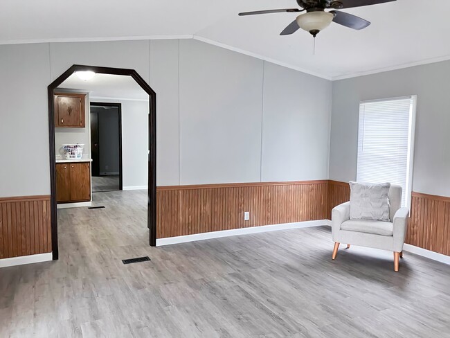 Photo - 70 Deerwood Park