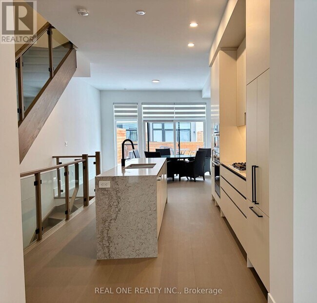 Photo - 35 Lou Parsons Wy