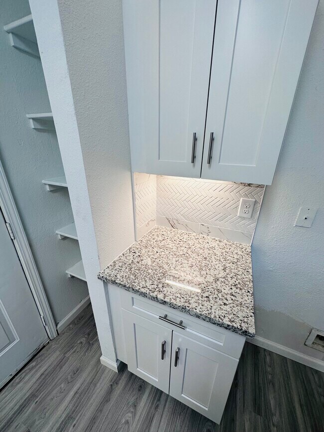 6946 Paris St Townhome For Rent in Houston, TX