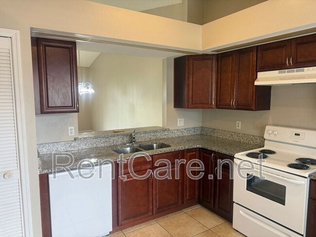 Photo - 14557 Laguna Beach Cir