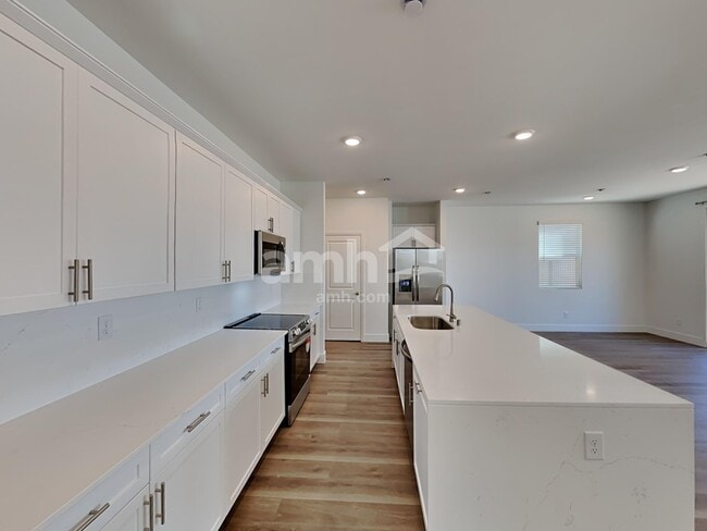 Photo - 5873 Iron Iss St