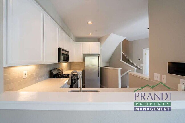 1 Gable Ct